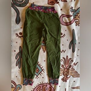 Youer Follow Through Pant: Olive Green and Cactus Women's Hiking Joggers